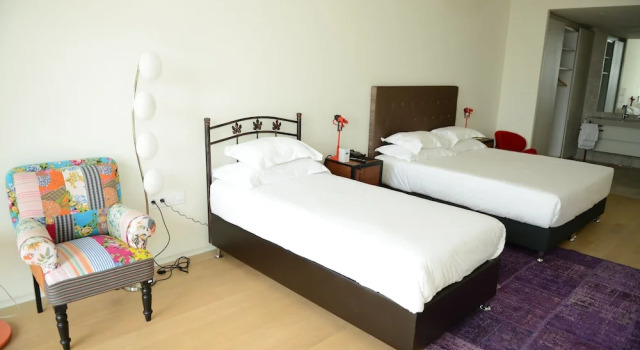 Семейные апартаменты с балконом и с видом на море Ataköy Marina Park Hotel Residence