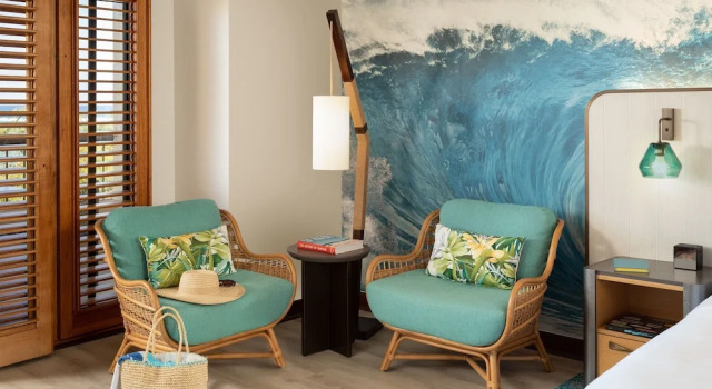 Четырёхместный номер Standard с балконом Sheraton Kauai Coconut Beach Resort