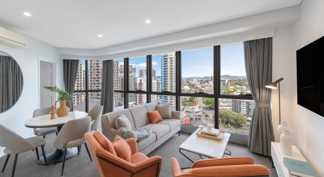 Люкс с 2 комнатами Meriton Suites Adelaide Street, Brisbane
