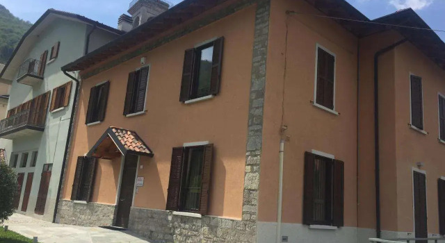Residence La Canonica, Buchen Sie Hotel Costa Valle Imagna 