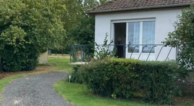 La maison d’Henri, Rezerwuj Hotel Hotele w Sailly-Flibeaucourt z parkingiem, Parking
