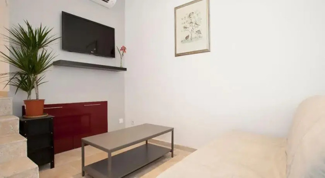My Cosy Apartment Arles Historical Center