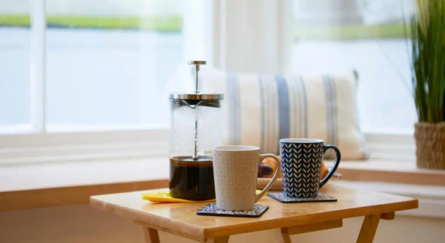 THE HIDEAWAY @ EMPIRE 39, town centre location, close to train station- Yorkshire Coast Holiday Lets., Varaa Huoneisto Asunnot kohteessa Merseyside, Huoneisto