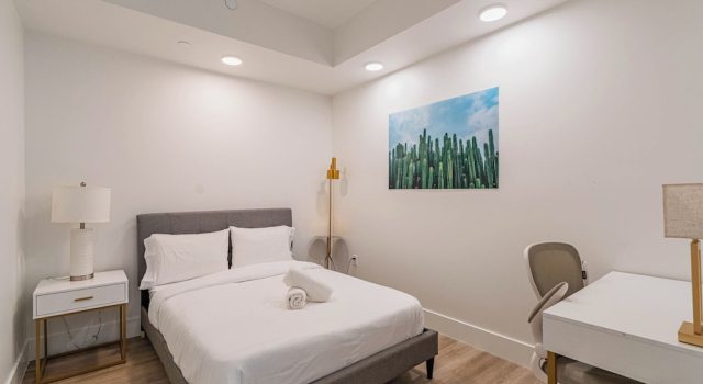 Saiya  1120, Забронировать Апартаменты/квартира Финикс Phoenix Metropolitan Area, рядом с Площадь Исторического наследия