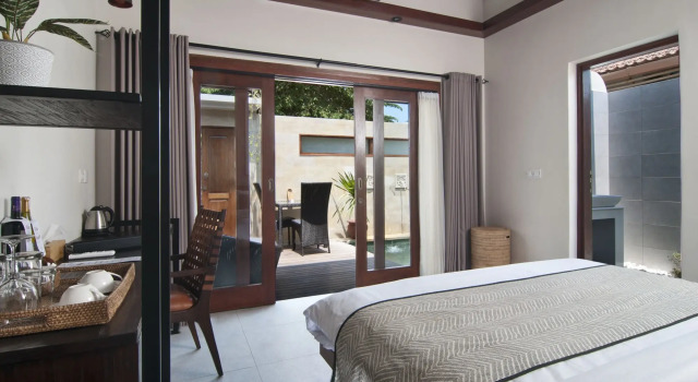 KeRensia Private Pool Villas