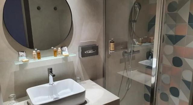 Номер Superior с видом на море Mercure Villeneuve Loubet Plage