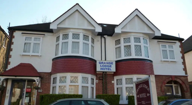 Grange Lodge Hotel, Забронировать Отель Отели Middlesex с парковкой, Парковка