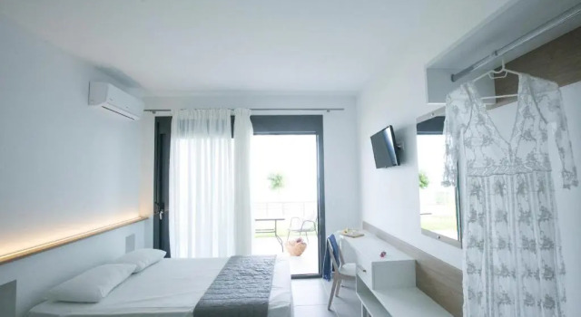 Четырёхместный номер Standard с видом на море Cavo Blue Coastal Living