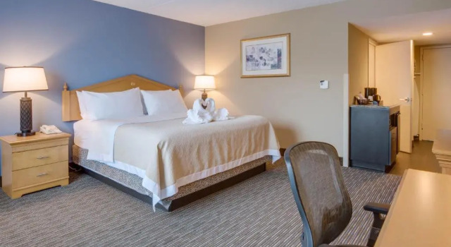 Люкс Days Hotel by Wyndham Toms River Jersey Shore