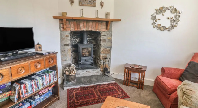 2 Menefreda Cottages, Varaa Lomakoti Mökit kohteessa Merseyside, Mökki