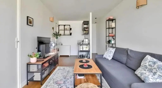 One Bedroom Apartment - Canal Saint Martin (360), Забронировать Апартаменты/квартира Апартаменты Парижа, рядом с Les Orgues de Flandre, Апартаменты/квартира