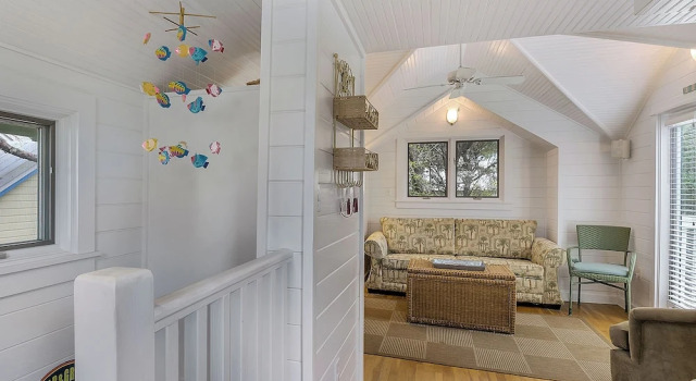 Коттедж Located in Seaside - Sleeps 4