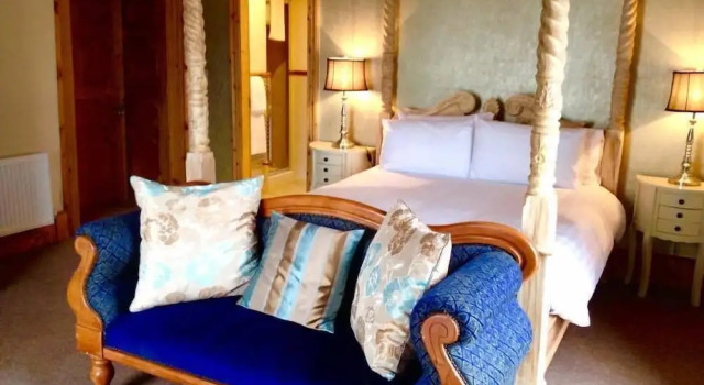 Номер Superior Royal Valentia Hotel