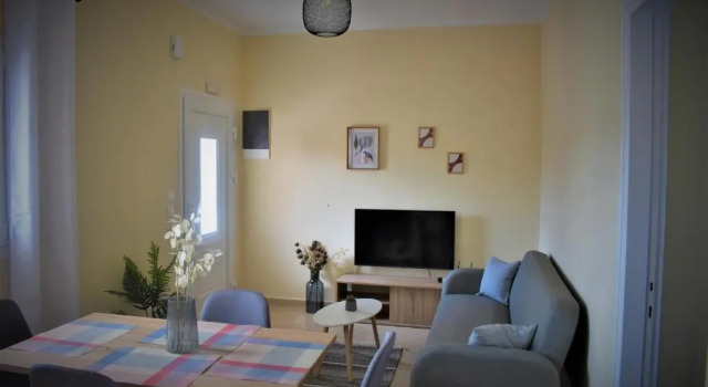 Christina's apartment 2