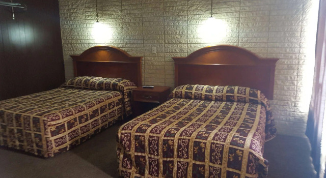 Breezwood Motel, Rezerwuj Motel Hotele w Breezewood z parkingiem, Parking