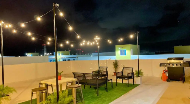 Апартаменты Stylish Modern Condo w/ Rooftop Terrace and Pool.
