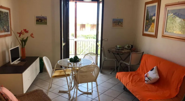 Orange Apartment 100 Meters From The Sea, Book Apartment Hotels in Sicily with Parking, Parking