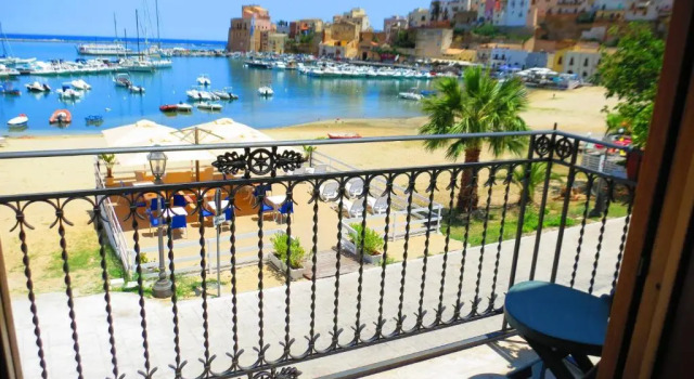 Двухместный номер Standard с балконом и с видом на море Hotel Cala Marina