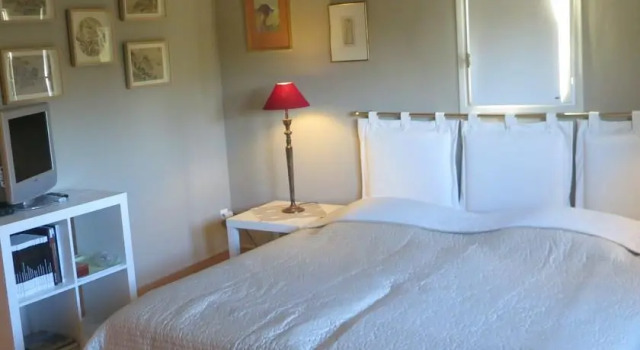 Villa du Sanglier-Chambres d'hôtes, Réserver Villa Villas à Saint-Siffret, Villa