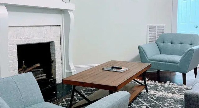 Апартаменты Walk to Duke Campus 3 Bedroom in Trinity Park