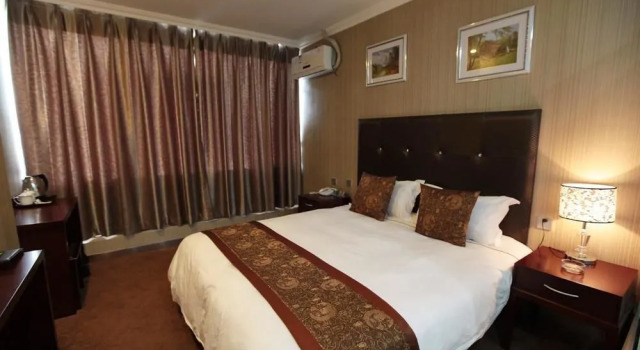 Yunlai Hotel, Book Hotel Hoteller i Yinchuan med parkering, nær Nanmen Tower, Parkering