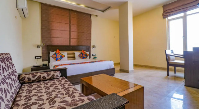 Hotel Narula's, Rezervovat Hotel Déhrádún Uttarakhand