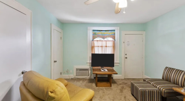 Cozy Suite At The Beach 1 Bedroom Cottage, Book Feriehus Sommerhuse i Virginia, Hytte