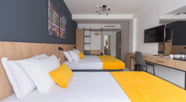 Номер Deluxe City Inn