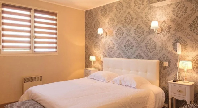 Le Domaine du Terroir à 5 minutes des Grottes de Lascaux, Prenota Hotel Hotel a Aquitania con piscina, Piscina