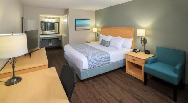 Номер Standard Accent Inns Vancouver Airport