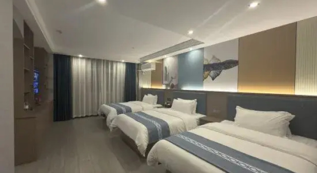 Люкс Business Oscar Huanpeng Hotel (Shanwei Lufeng Jinjie Road Branch)