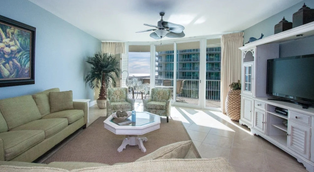 Two Bedroom With Breathtaking Views - Unit Crc0616, Prenota Hotel Hotel a Alabama con piscina, Piscina