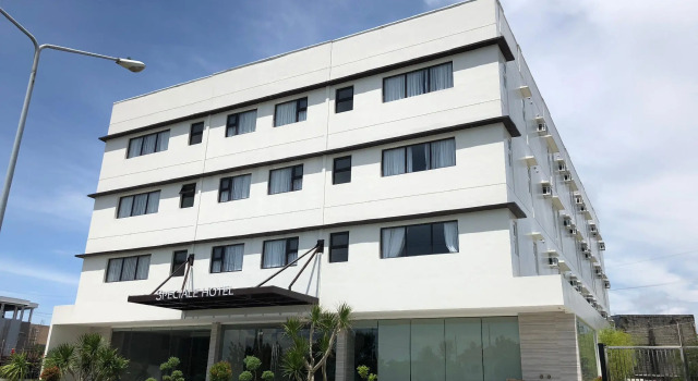 Capital O 827 Speciale Hotel