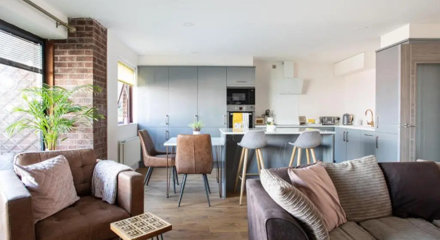 Апартаменты New Lisburn Road Apartment - Free Parking
