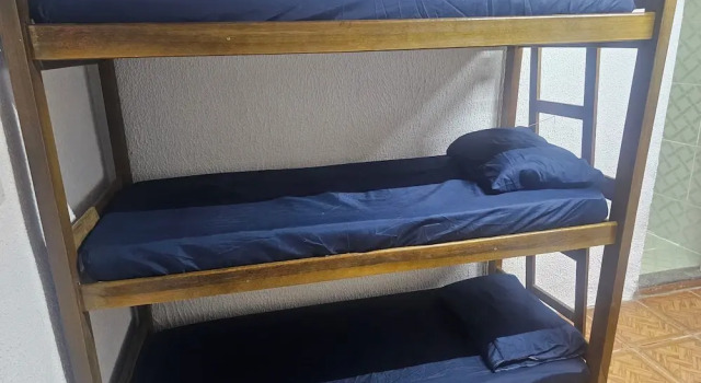 Кровать в общем номере Hostel Sol do Alcaíra