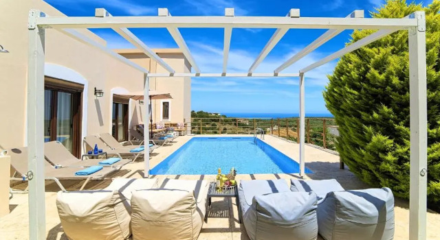 Вилла Вилла Cretan Sunny Villa Heated Pool