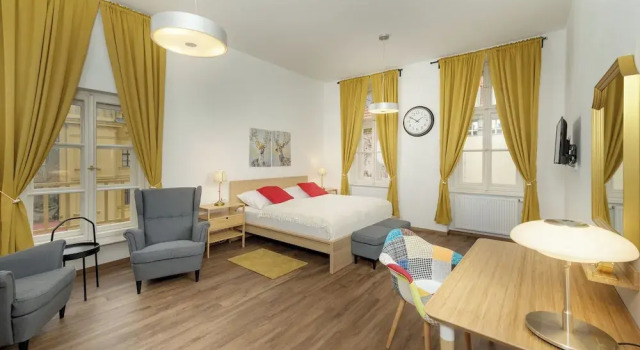 Апартаменты Deluxe с балконом и с видом на внутренний двор Unesco Prague Apartments