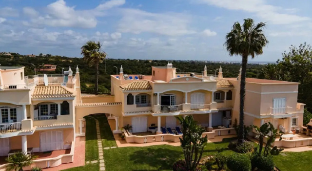11 Marinha Two Bedroom Apt at Praia do Marinha, Prenota Appartamento Carvoeiro Barlavento