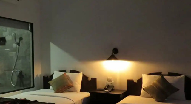 Двухместный номер Standard с балконом Yeak Loam Hotel