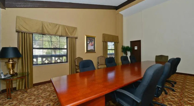 Clarion Pointe Tampa-Brandon Near Fairgrounds and Casino, Prenota Hotel Brandon Florida