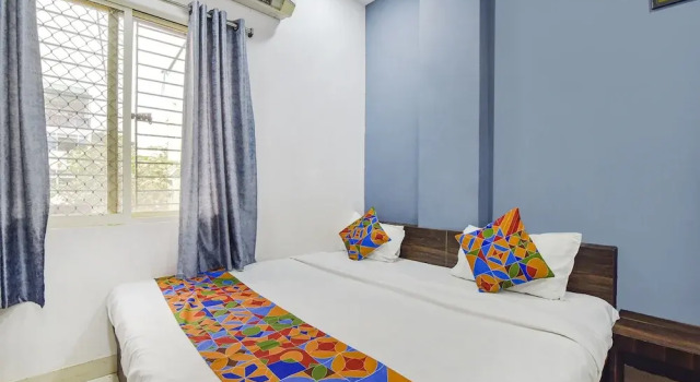 Fabexpress Anandam Palace Guest House, Забронировать Гостевой дом Гостевые дома Удджайна, рядом с Храм Махакалешвар-Джьотирлинга, Гостевой дом