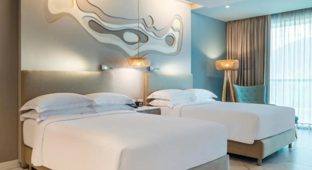 Четырёхместный номер Standard с балконом Hilton Santa Marta