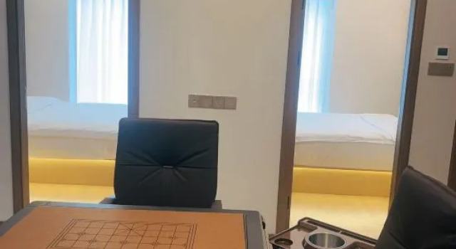 Люкс Yulanting Hotel (Zhengzhou East High-speed Railway Station Yulin Square)