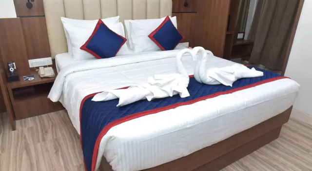 Zip by Spree Hotels Shirdi - Walkable Distance from Sai Baba Temple, Забронировать Отель Ширди штат Махараштра