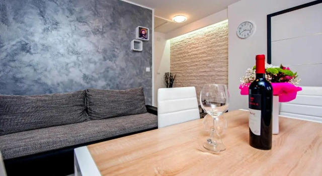 Apartment and Studio Tereza