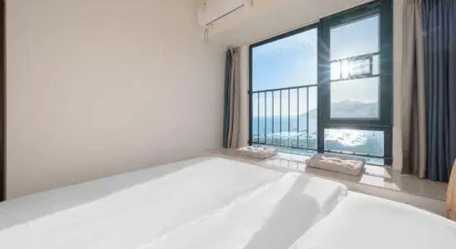 Семейный люкс с 2 комнатами с балконом и с красивым видом из окна Floral Hotel·Nanao Green Water Blue Bay light luxury Hotel