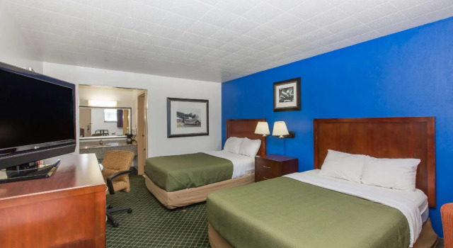 Standard Vierer Zimmer Frontier Inn