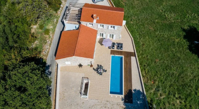 Villa Leona - Three-bedroom Villa With Private Pool ID Direct Booker 10945, Забронировать Вилла Конавле Дубровницко-Неретванская жупания