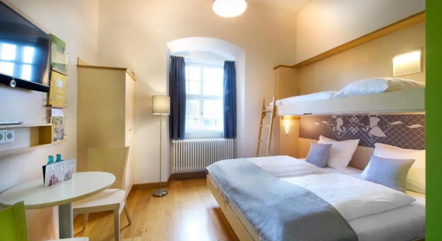 Трёхместный номер Standard JUFA Hotel Kronach - Festung Rosenberg