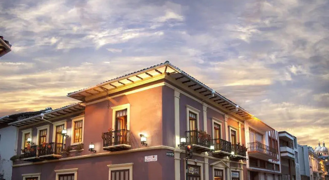 Hotel Casa San Rafael, Varaa Hotelli Edulliset hotellit kohteessa Cuenca, lähellä Cuenca  New Cathedral